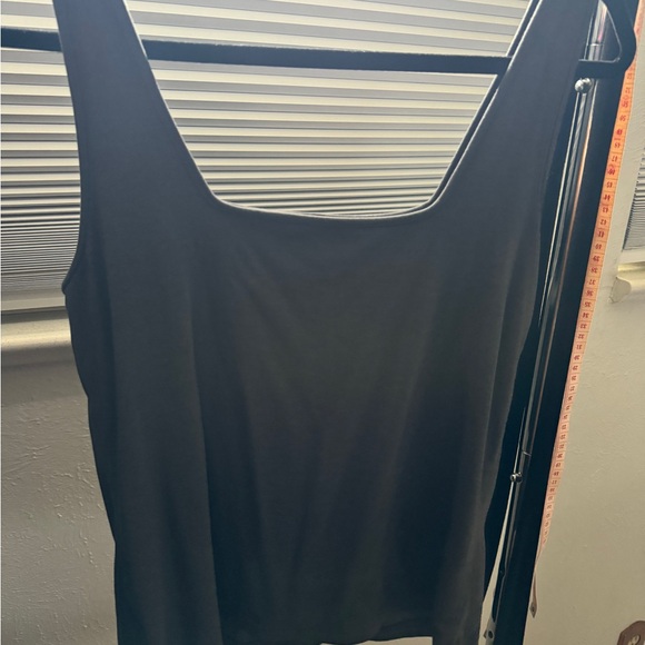 Cozy Earth Bamboo Square Neck Tank Size Medium Excellent Condition! - Picture 3 of 4